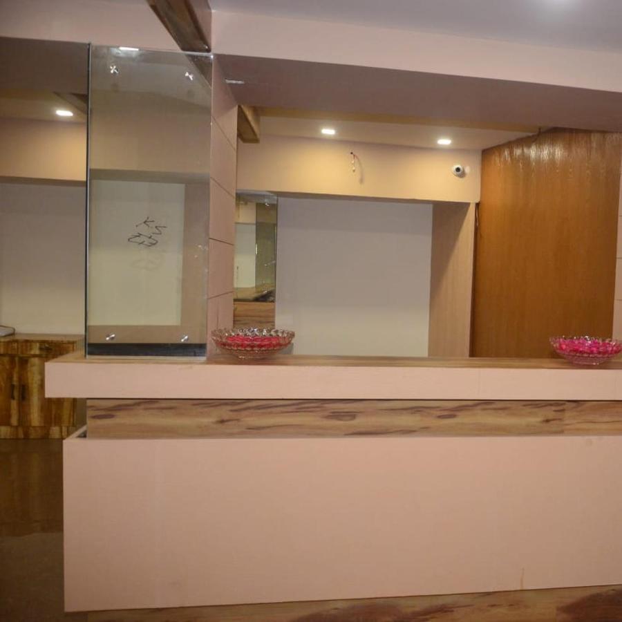 Rāipur Hotel Poonam מראה חיצוני תמונה